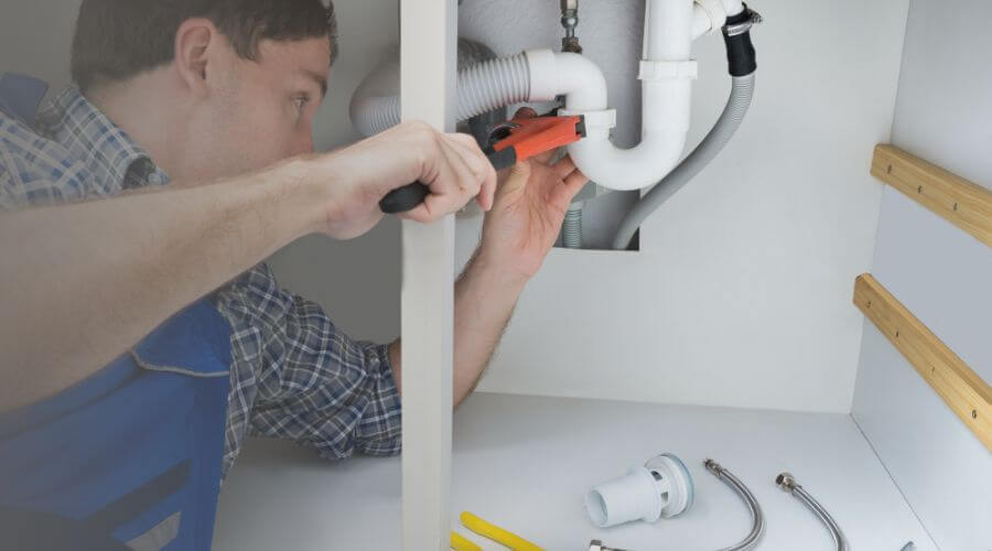 Professional same day plumber in Skyforest, CA